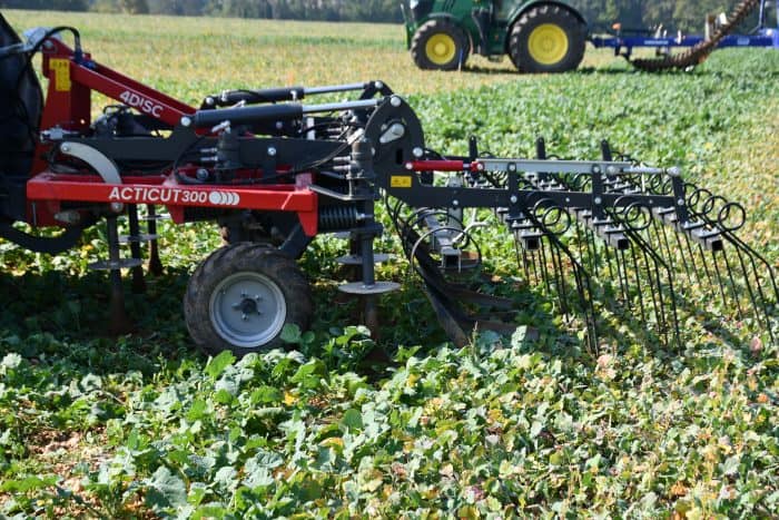 Une trop faible quantité de terre travaillée entraine des repiquages pour le scalpeur 4Disc Acticut