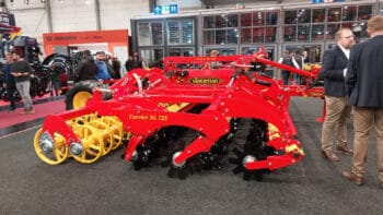 Une 3ème rangée de disques arrive sur les Väderstad Carrier 425-725