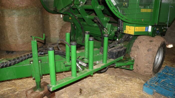 Un poids de 2400 kg pour l'enrubanneuse McHale Orbital