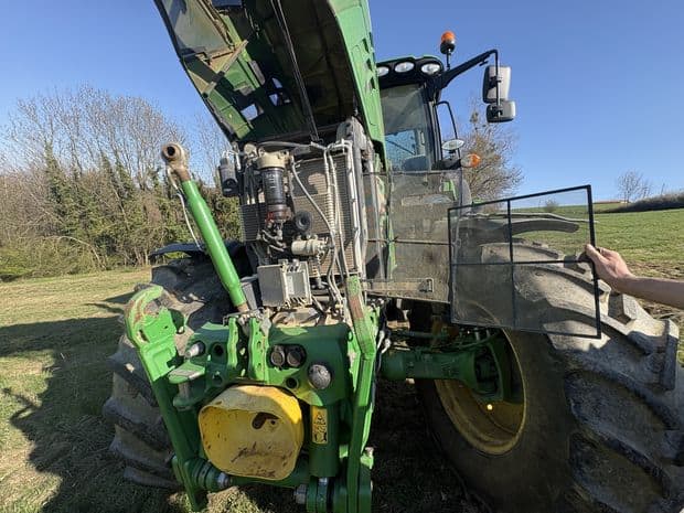 Un entretien journalier facile pour le John Deere 6155R