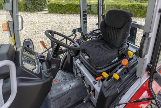 Une cabine climatisée pour la série MF 2M Massey Ferguson