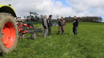 Fauche et andainage : un total de 65 €/ha en service complet