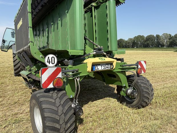 Une largeur de travail jusqu'à 10,40 m pour le Krone