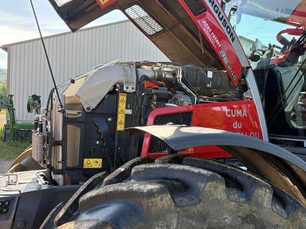 Un moteur compact pour le tracteur 8S245