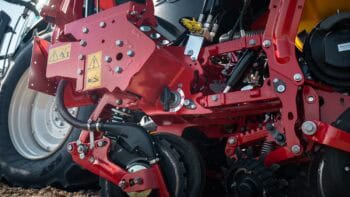 Un châssis indexable pour le monograine Väderstad Tempo T