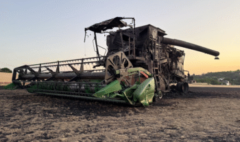 [Moisson 2026] Deux moissonneuses qui brûlent en même temps…