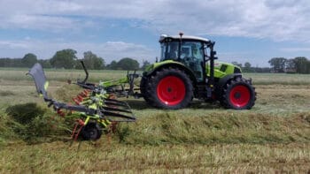 « Volto-face » pour Claas, qui complète sa gamme de faneuses