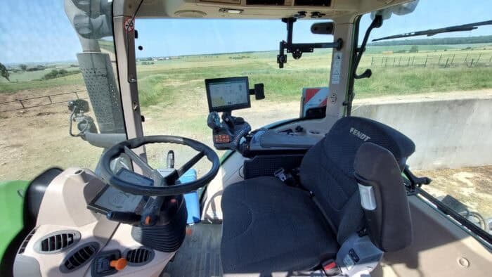 L'environnement cabine et les commandes Fendt One sont vite prises en main.