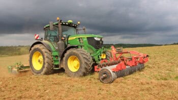 [Avis] John Deere 6R215 : test et bilan d’utilisation en cuma