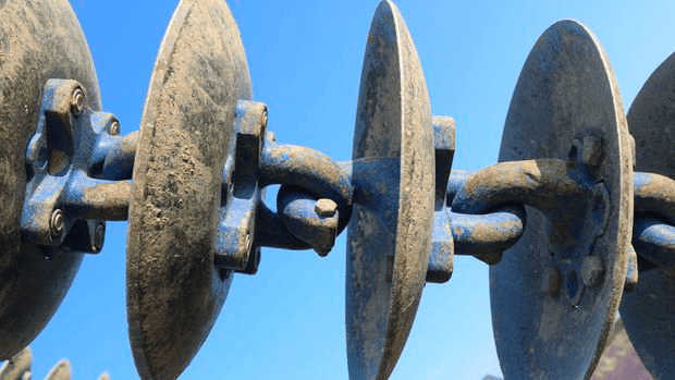 Liaison des disques sur le déchaumeur Dalbo Powerchain