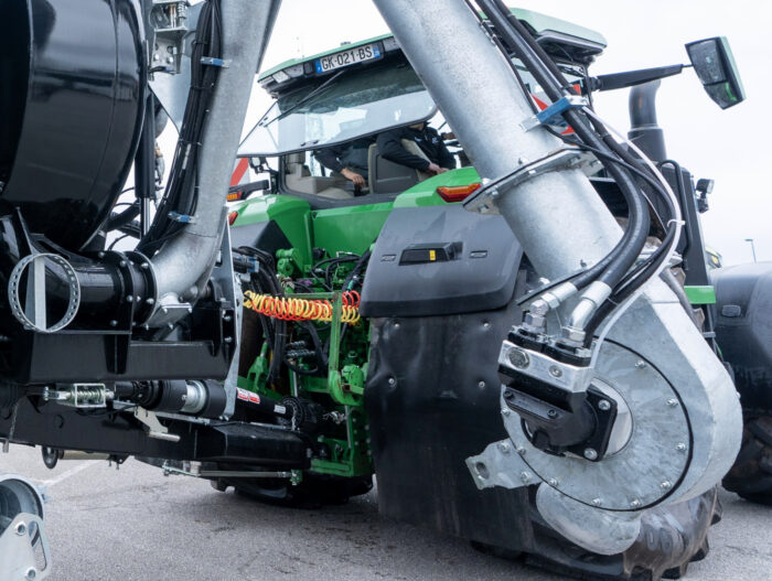 Turbine de pompage sur le bras de la tonne à lisier