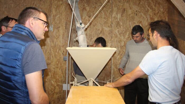Visite des installations de meunerie à la ferme