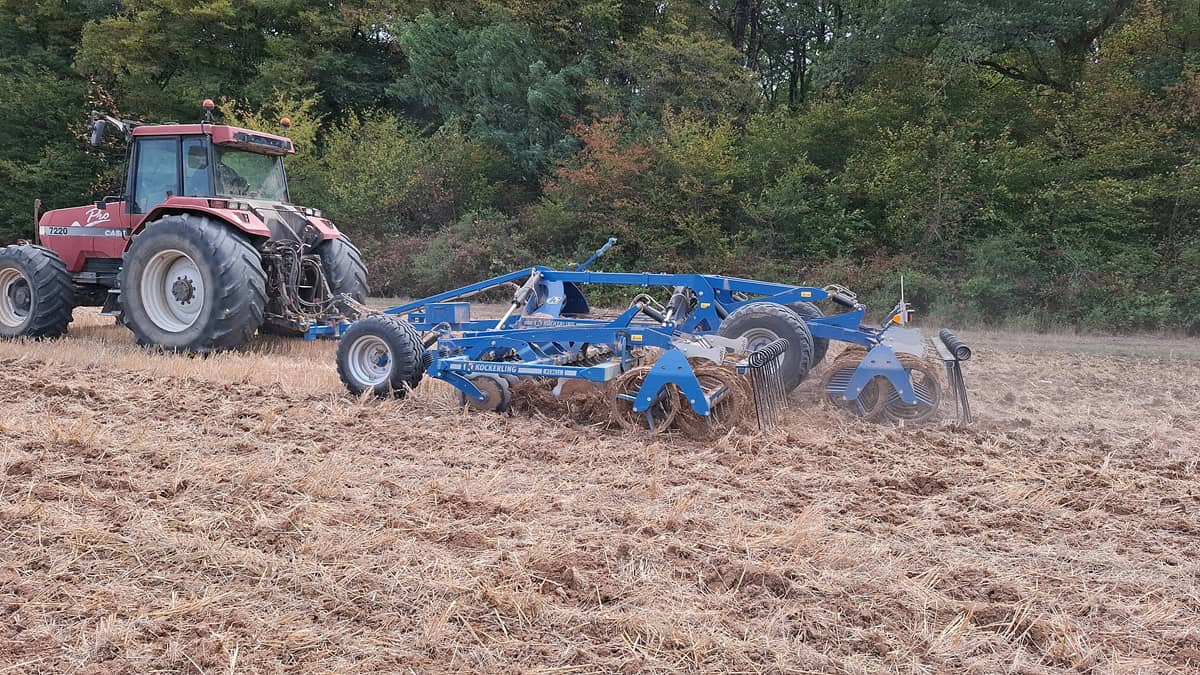 Köckerling Rebell 520 sur chaumes