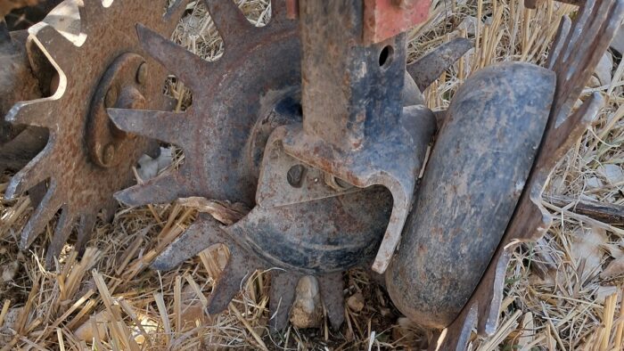 chasse-débris rotatif dans chaumes céréales
