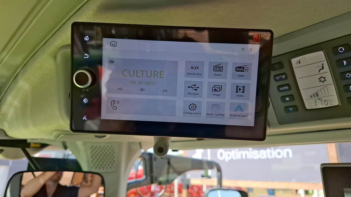 cabine Claas Arion 5 CMatic Car Play