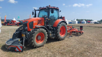 Kubota M7