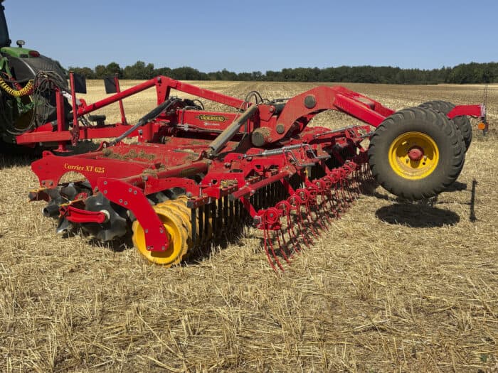 6;00 m de largeur de travail pour le Carrier Vaderstad XT 625