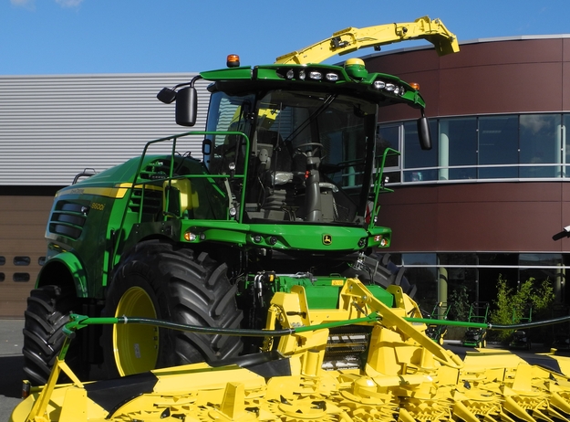 john deere 8000 7